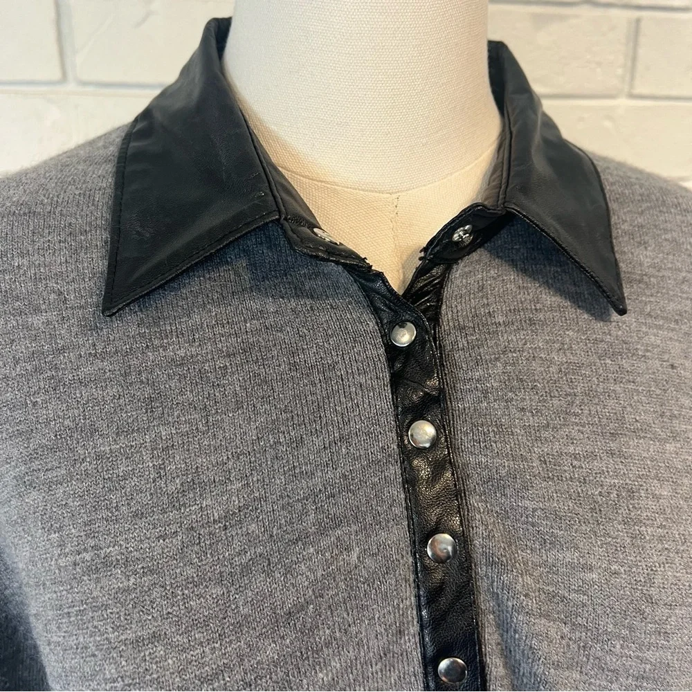 Vintage 90s Bill Blass Faux Leather Collar Shirt Women’s L